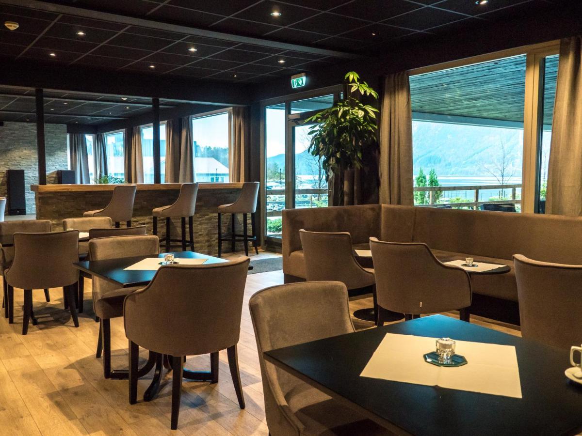 Bremanger Fjord Hotell Svelgen 外观 照片
