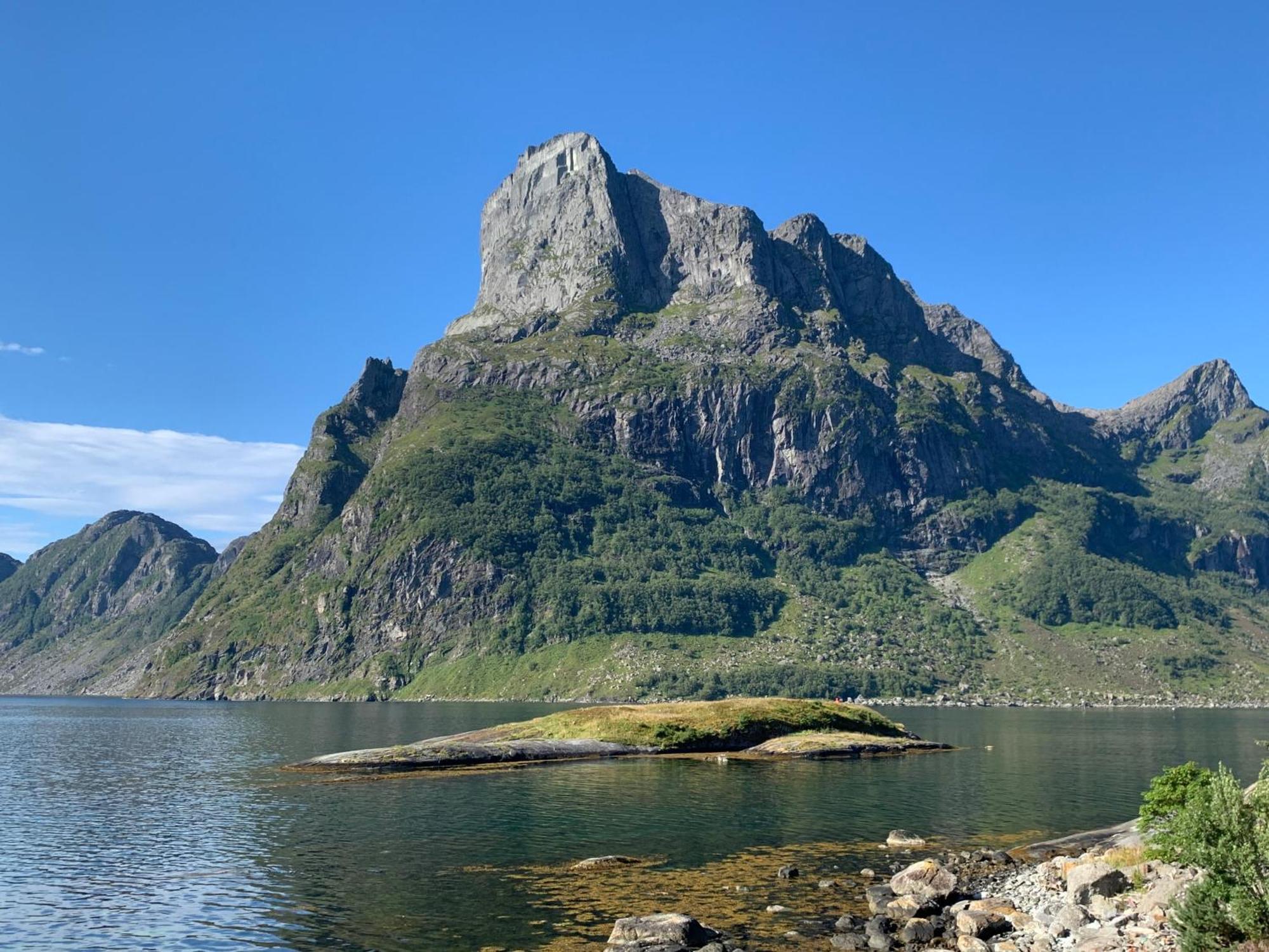 Bremanger Fjord Hotell Svelgen 外观 照片