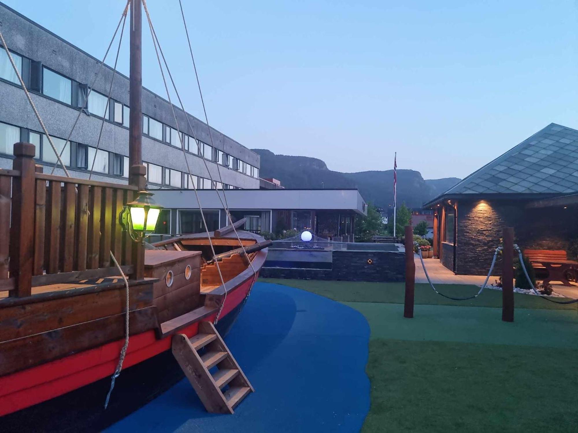 Bremanger Fjord Hotell Svelgen 外观 照片